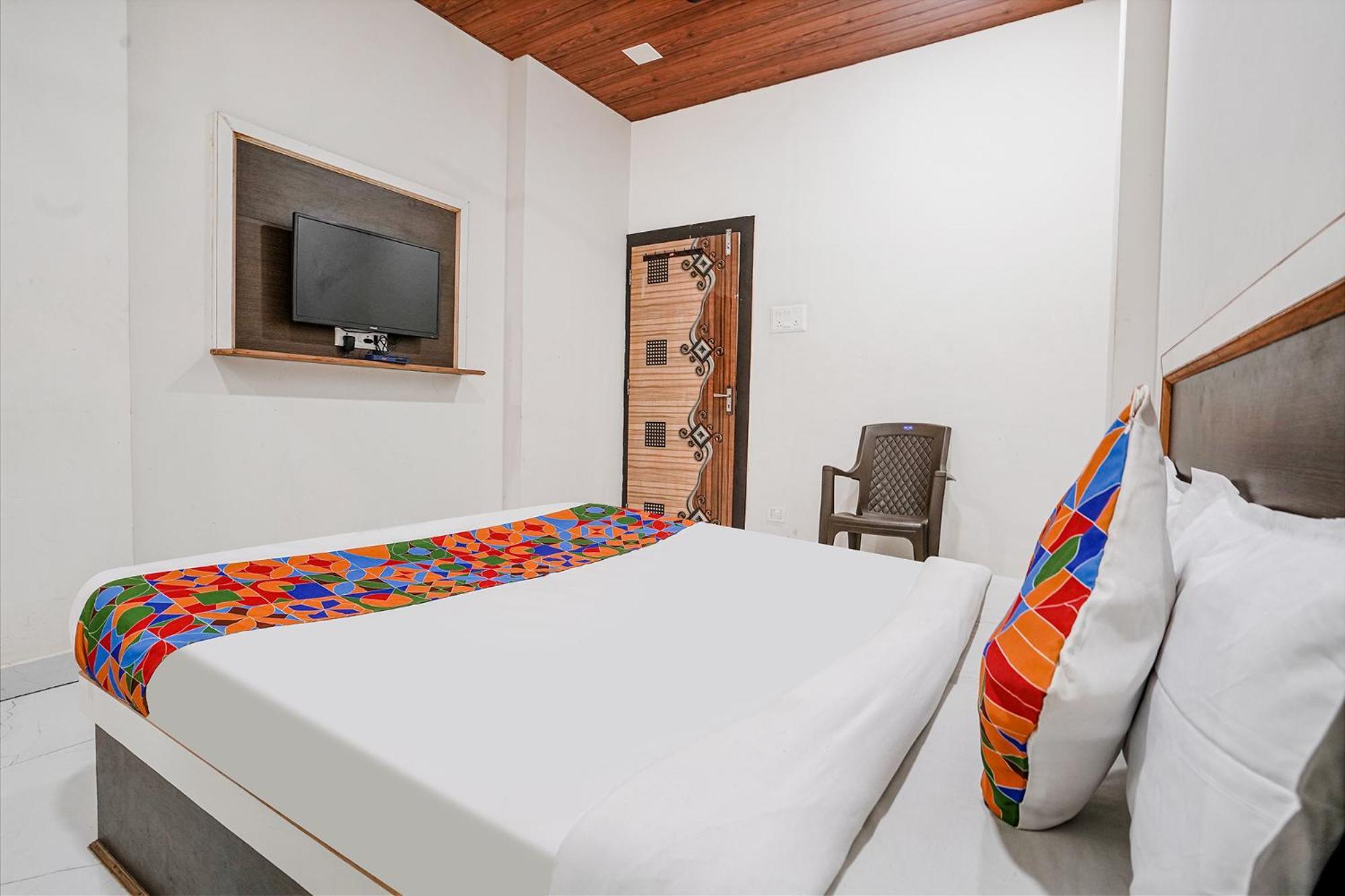 Fabexpress Sai Lodging I - Nr Nashik Railway Station Kültér fotó