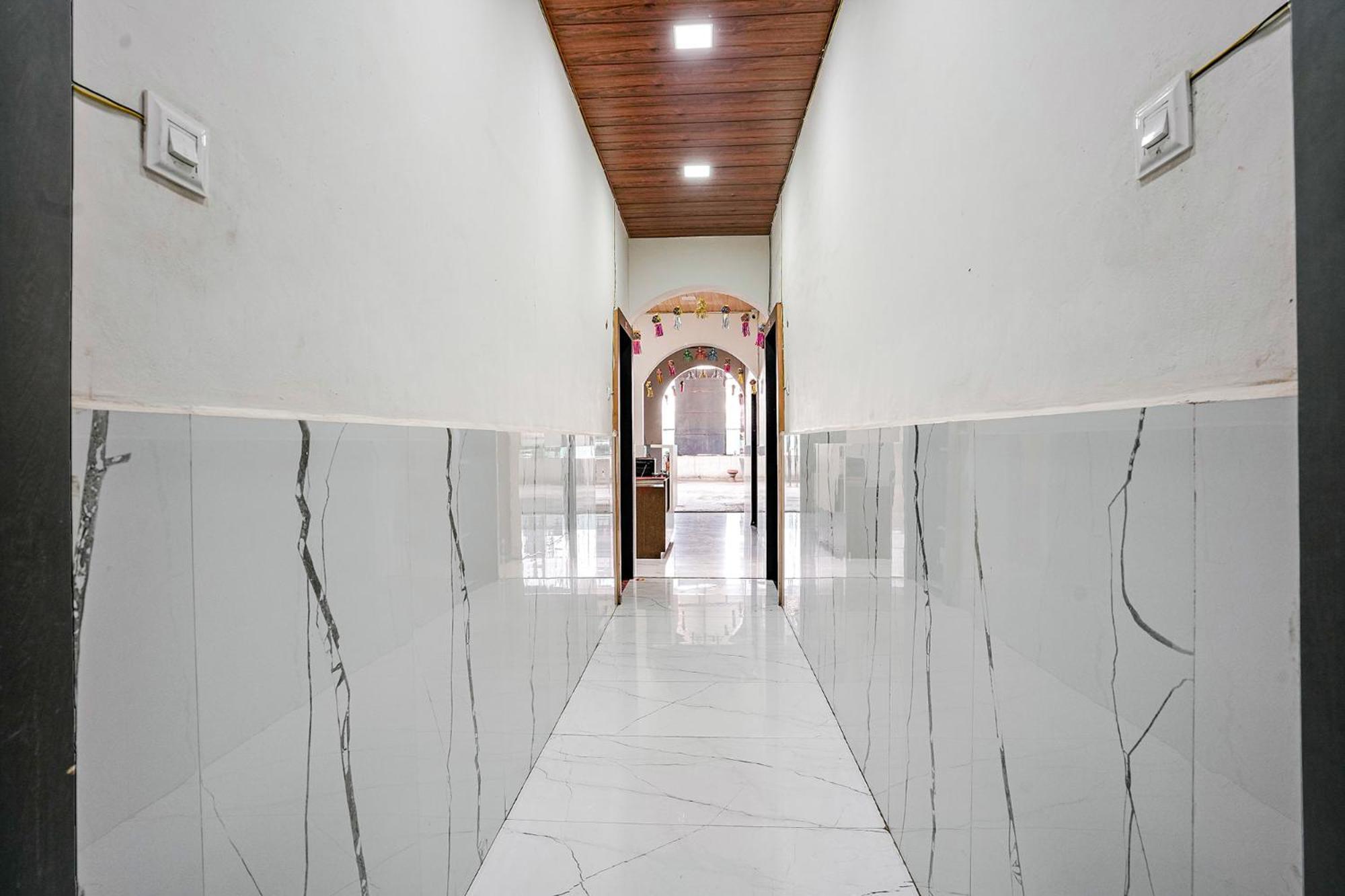 Fabexpress Sai Lodging I - Nr Nashik Railway Station Kültér fotó
