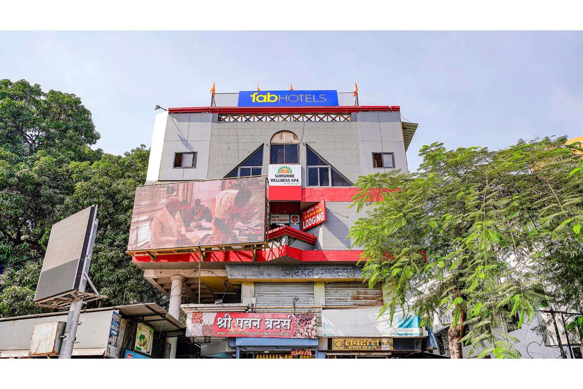 Fabexpress Sai Lodging I - Nr Nashik Railway Station Kültér fotó
